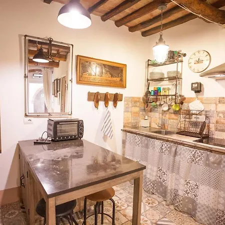 Storici A Capoliveri *